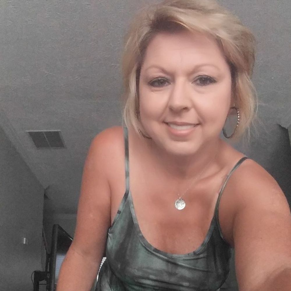 Meet your Posher, Angie